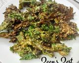A picture of step 4 of Air Fryer Kale Chips.
