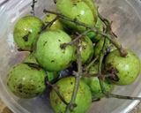 Foto langkah ke 2 dari resep Asinan Rambutan Gandaria.