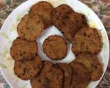 A picture of step 2 of Maddur vada.