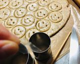Foto del paso 2 de la receta: Smiley honey cookies 😊 (comida vegetariana)