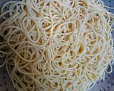 A picture of step 3 of Chicken khausay.