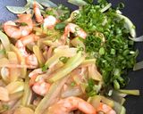 Hình bước làm 4 của món Bầu Xào Tôm