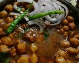A picture of step 9 of Chhole masala.