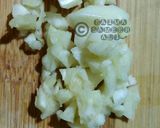A picture of step 2 of Aloo matar gravy with Hari pyaz ki bhujiya.