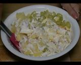 A picture of step 4 of Fruit custard.
