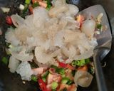Foto langkah ke 3 dari resep Tumis Krecek Kecap.