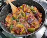 Une image de l'étape 5 de Compote de prunes, figues blanches et pétales de rose.