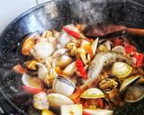 Spaghetti z owocami morza krok przepisu 5 zdjęcie