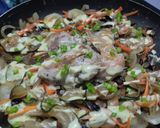 Foto del paso 8 de la receta: Salteado🍄de vegetales🧅🥕🍗y pollo🍱🥙🌯