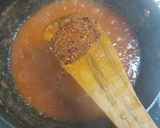 A picture of step 3 of Kabuli chana with poory achar.