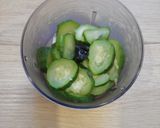 Une image de l'étape 2 de Pesto courgette / basilic / noix.