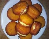 A picture of step 9 of Donuts bun with mango curd filling.