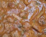 Foto del paso 10 de la receta: Solomillo de cerdo y albóndigas con salsa