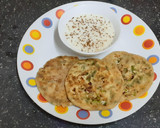 A picture of step 5 of Paneer Paratha with Spring Onions.