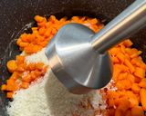 Foto del passaggio 4 della ricetta Flan di carote con fonduta al parmigiano
