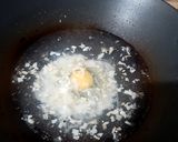 Foto langkah ke 2 dari resep Tumis Sawi Telur.