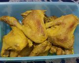 Foto langkah ke 4 dari resep Ayam Goreng Kuning.