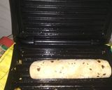 A picture of step 3 of Grill roti.
