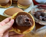 Foto langkah ke 7 dari resep Dorayaki, Lembut dan Fluffy!.