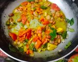 कांदा पोहे (kanda pohe recipe in marathi) रेसिपी स्टेप 3 फोटो 