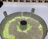 Foto langkah ke 6 dari resep Chiffon Pandan Ketan Hitam.