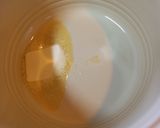 A picture of step 1 of White Clams in White Wine and Garlic.
