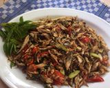 Foto langkah ke 5 dari resep Tongkol Suwir Kemangi.