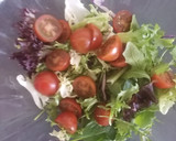 Foto del paso 2 de la receta: Ensalada de manzana, kiwi y pechuga de pollo