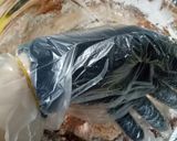 Hình bước làm 4 của món Bánh Canh Gấc Bò Viên