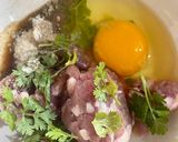 รูปขั้นตอนการทำที่ 2 ของ ขนมปังหน้าหมู by ChefTukkata