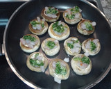 Foto del paso 5 de la receta: Champiñones rellenos de gambas