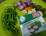 Foto langkah ke 1 dari resep Opor Ayam Kerupuk Kulit.