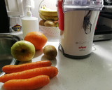 Foto del paso 1 de la receta: Licuado de zanahoria, manzana, kiwi y naranaja