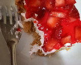 صورة لخطوة 10 من وصفة كنافة بالفراولة 🍓و الكريمة🍶