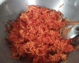 गाजराचा हलवा रेसपी (gajaracha halwa recipe in marathi) रेसिपी स्टेप 1 फोटो 