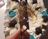 Foto del paso 5 de la receta: Como hacer decoraciones fáciles en chocolate para tortas