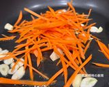 A picture of step 4 of Stir-Fried Spinach and Enoki Mushrooms with Shacha Sauce.