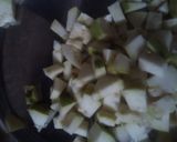 A picture of step 4 of Amrood (guava) ki launzi.