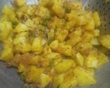 A picture of step 3 of Spicy Garlic potato with Mathari.
