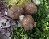 รูปขั้นตอนการทำที่ 4 ของ “ข้าวทอดแหนมคลุก”
