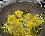 Foto langkah ke 3 dari resep Bakwan jagung daun kelor.