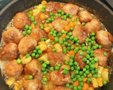 Foto del paso 7 de la receta: Albóndigas a la jardinera