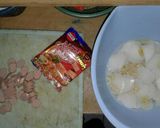 Foto langkah ke 1 dari resep Seblak simple 5 bahan.