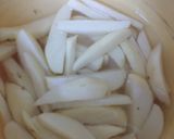 फ्रैंच फ्राइज मखनी सॉस पिज़्ज़ा (frenchfries makhani sauce pizza recipe in Hindi) रेसिपी चरण 1 फोटो