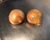 Une image de l'étape 1 de Oignons caramélisés aux épices.