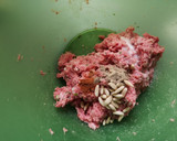 Foto del paso 2 de la receta: Masa para albóndigas