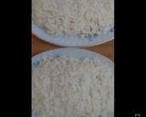 A picture of step 2 of Singaporean rice.