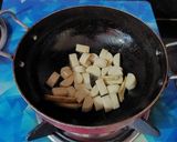 A picture of step 3 of White Chicken Noodles.