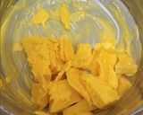 Foto langkah ke 5 dari resep Banana Pop Cake.