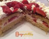 Foto del paso 6 de la receta Tarta clásica de nata y fresas
